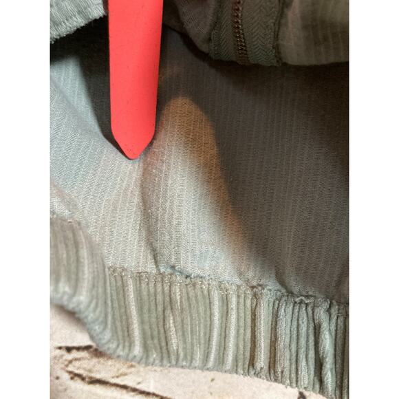 Forever 21 Corduroy Jacket Womens XS Light Sage Green Front Zip Hooded Bomber - Picture 5 of 13